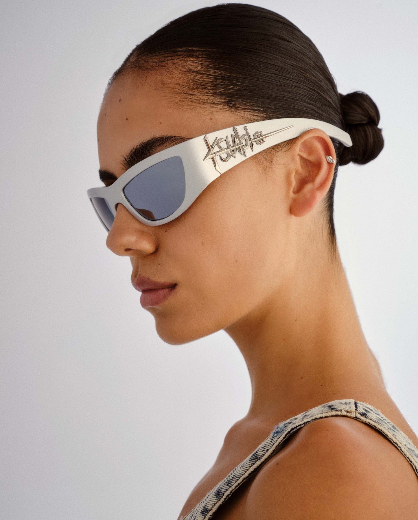 SLOANE SUNGLASSES METALLIC CHROME